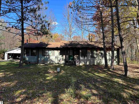 Tiny photo for 4350 W Laporte Road, St Louis, MI 48880 (MLS # 1939933)