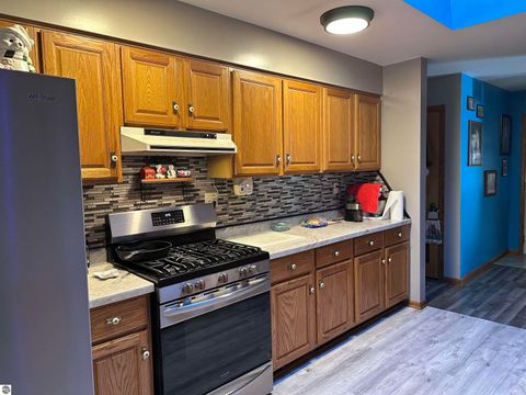 Tiny photo for 4350 W Laporte Road, St Louis, MI 48880 (MLS # 1939933)