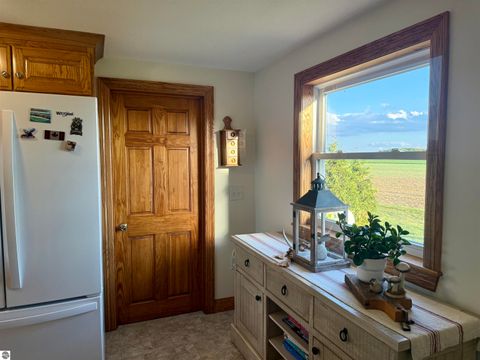 Tiny photo for 4651 S Begole Road, Ithaca, MI 48847 (MLS # 1939372)