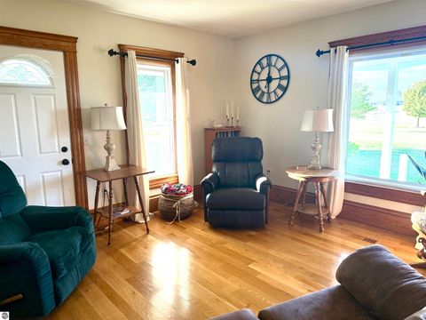 Tiny photo for 4651 S Begole Road, Ithaca, MI 48847 (MLS # 1939372)