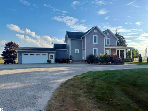 Tiny photo for 4651 S Begole Road, Ithaca, MI 48847 (MLS # 1939372)