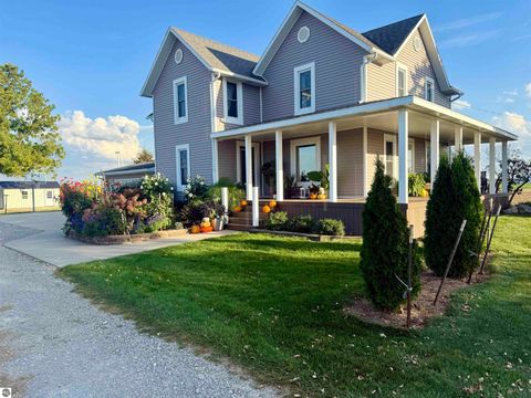 Tiny photo for 4651 S Begole Road, Ithaca, MI 48847 (MLS # 1939372)