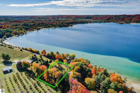 Tiny photo for 783 S Stony Point Road, Suttons Bay, MI 49682 (MLS # 1939835)