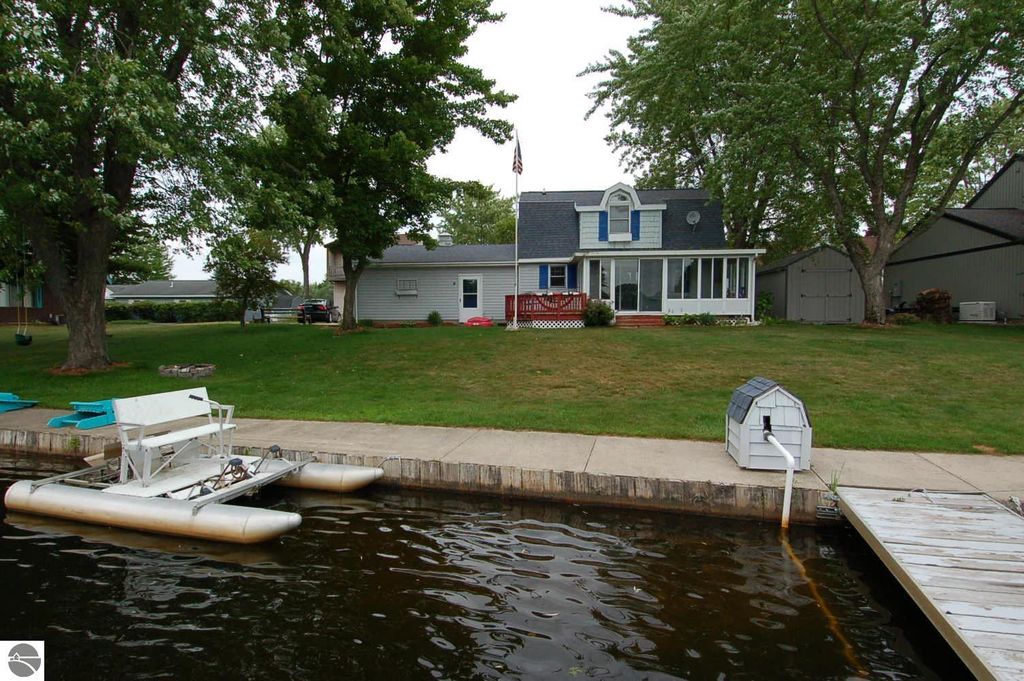 Photo of 109 Franke Lane, Cadillac, MI 49601 (MLS # 1937059)