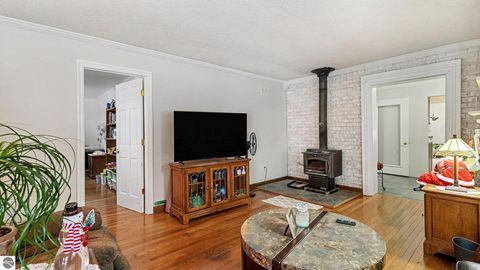 Tiny photo for 215 Dearing Drive, Shepherd, MI 48883 (MLS # 1941267)