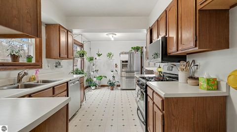 Tiny photo for 215 Dearing Drive, Shepherd, MI 48883 (MLS # 1941267)