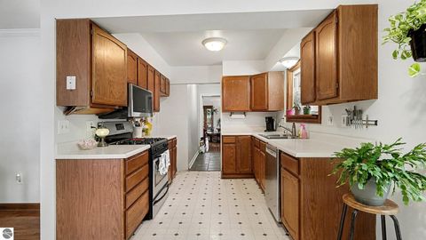 Tiny photo for 215 Dearing Drive, Shepherd, MI 48883 (MLS # 1941267)