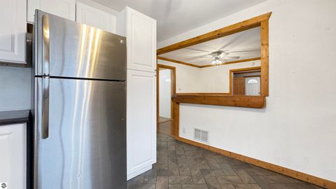 Tiny photo for 825 Walnut Street, Cadillac, MI 49601 (MLS # 1940388)