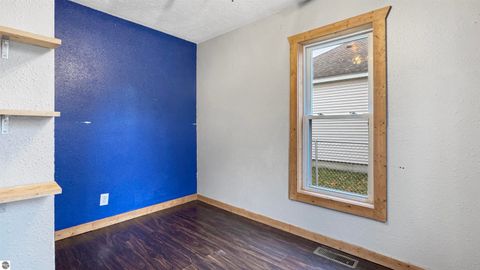 Tiny photo for 825 Walnut Street, Cadillac, MI 49601 (MLS # 1940388)