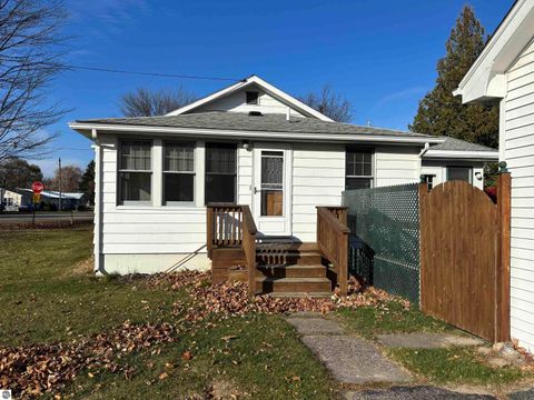 Tiny photo for 800 E State Street, East Tawas, MI 48730 (MLS # 1940566)