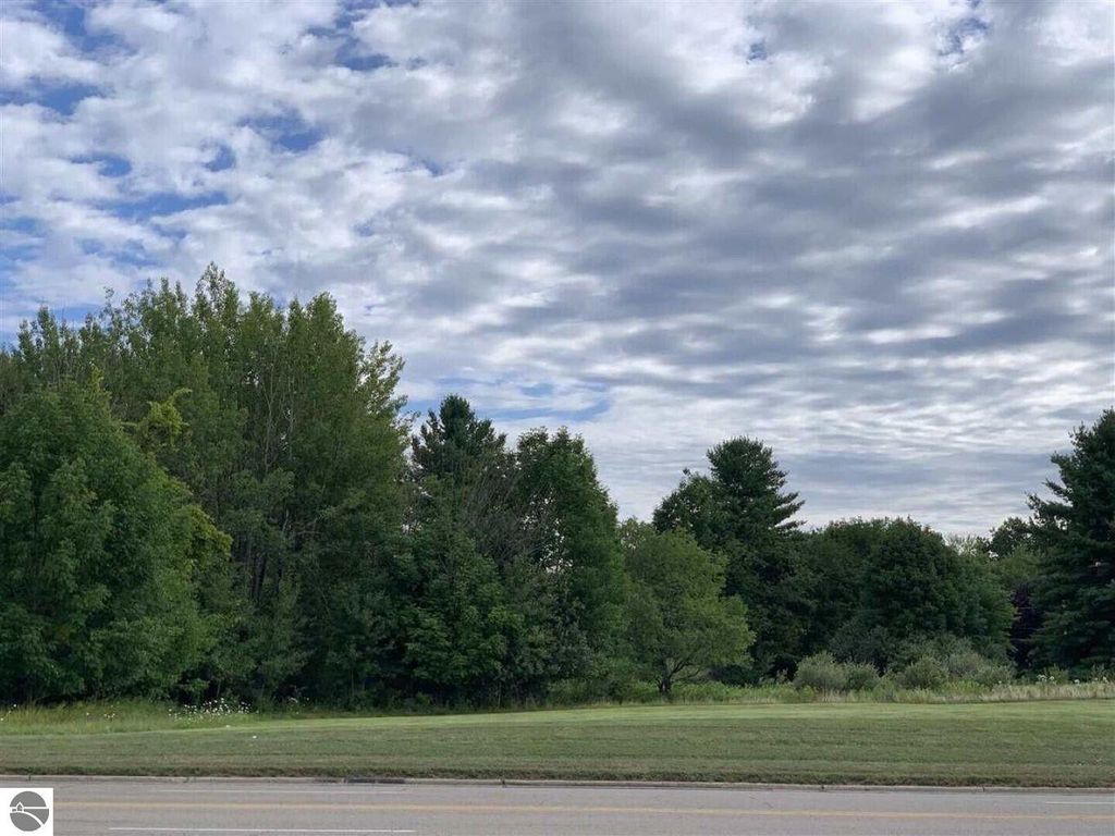 Photo of XXX W Houghton Lake Drive, Houghton Lake, MI 48629 (MLS # 1925904)