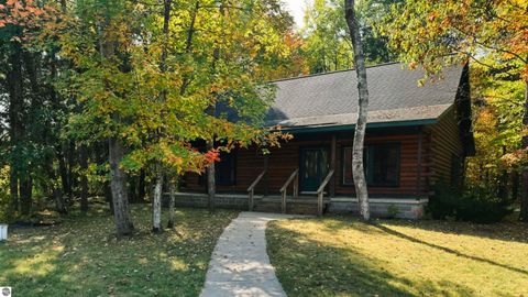 Photo of 1967 NE Fairways Drive, Kalkaska, MI 49646 (MLS # 1939300)