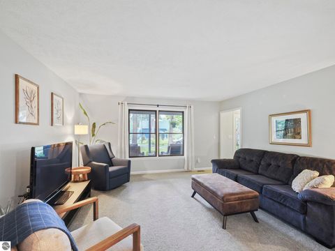 Tiny photo for 417 N Madison St, Traverse City, MI 49684 (MLS # 1939980)