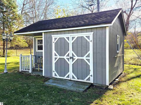 Tiny photo for 44 Leroy Street, Hillsdale, MI 49242 (MLS # 1940750)