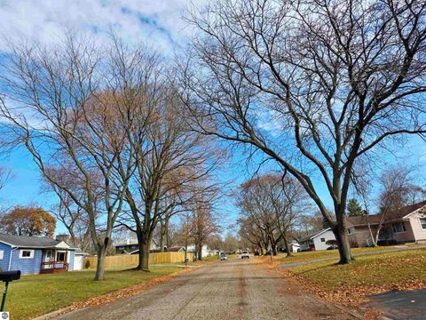 Tiny photo for 44 Leroy Street, Hillsdale, MI 49242 (MLS # 1940750)