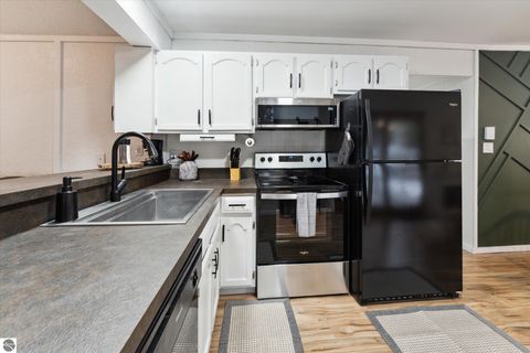 Tiny photo for 6879 Obervalden Drive, Bellaire, MI 49615 (MLS # 1941359)