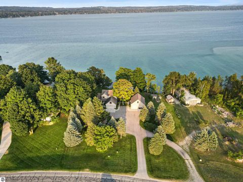 Photo of 8543 Cairn Highway, Elk Rapids, MI 49629 (MLS # 1937770)