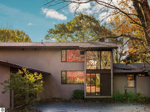 Tiny photo for 8560 S 41 Road, Cadillac, MI 49601 (MLS # 1939833)