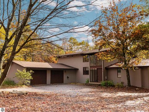 Tiny photo for 8560 S 41 Road, Cadillac, MI 49601 (MLS # 1939833)