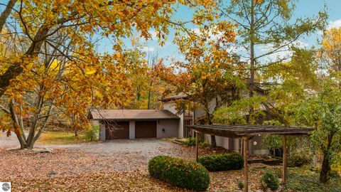 Tiny photo for 8560 S 41 Road, Cadillac, MI 49601 (MLS # 1939833)