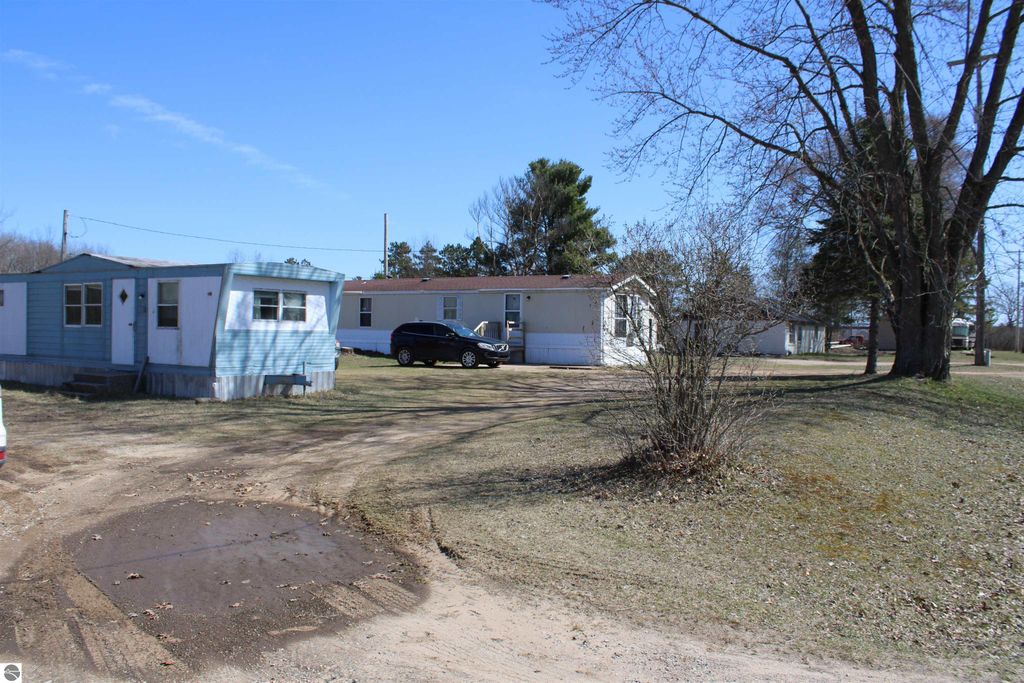 Photo of 20122 Hayes Road, Big Rapids, MI 49307 (MLS # 1933144)