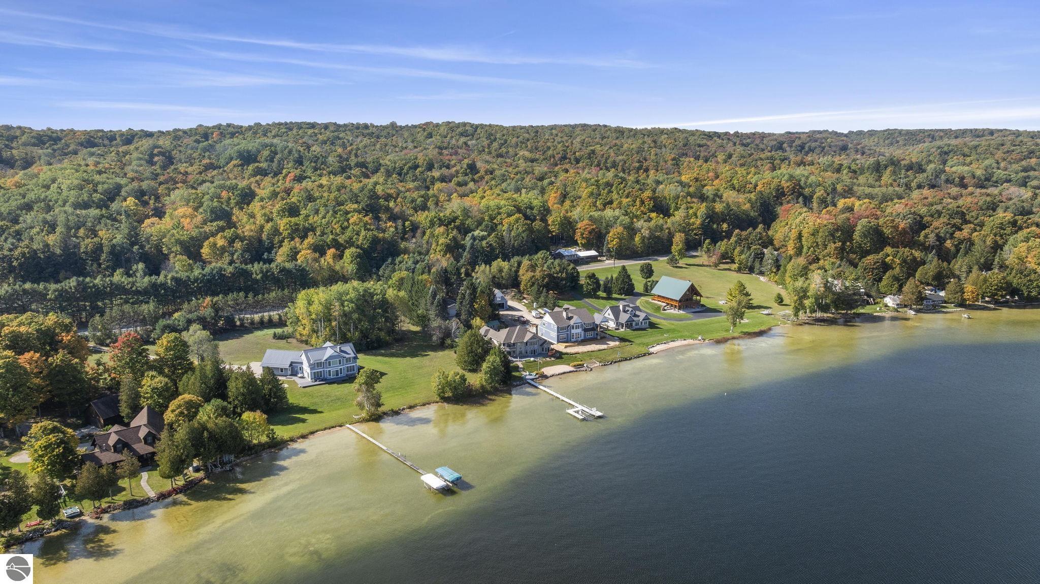 Bellaire, Michigan 49615, United States, 4 Bedrooms Bedrooms, ,4 BathroomsBathrooms,Residential,Pending,223987