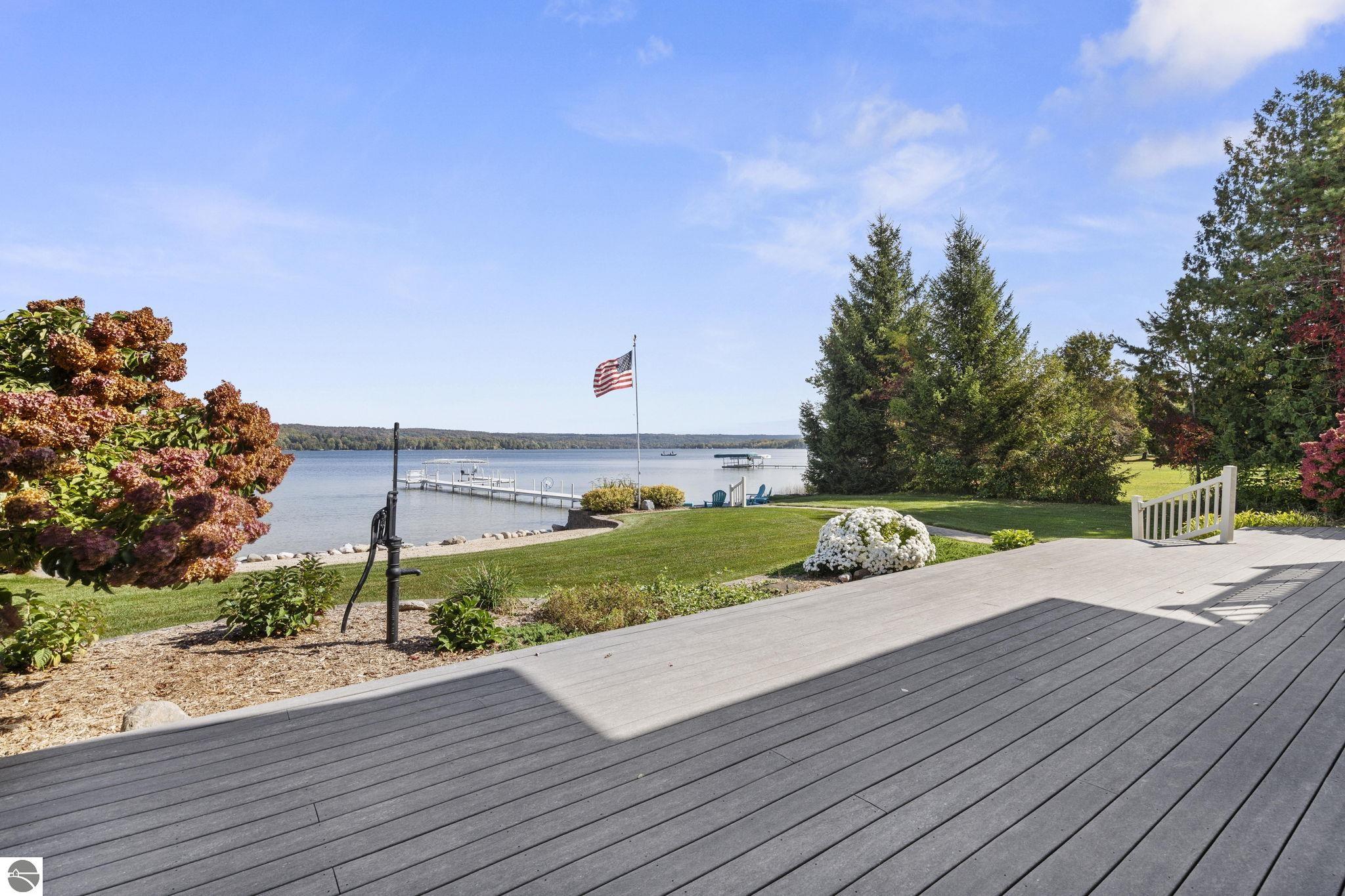 Bellaire, Michigan 49615, United States, 4 Bedrooms Bedrooms, ,4 BathroomsBathrooms,Residential,Pending,223987