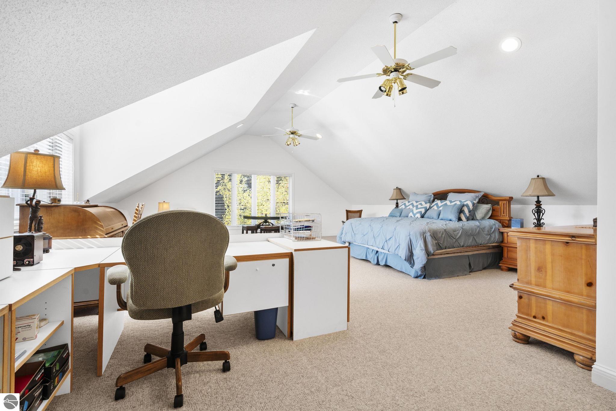 Bellaire, Michigan 49615, United States, 4 Bedrooms Bedrooms, ,4 BathroomsBathrooms,Residential,Pending,223987