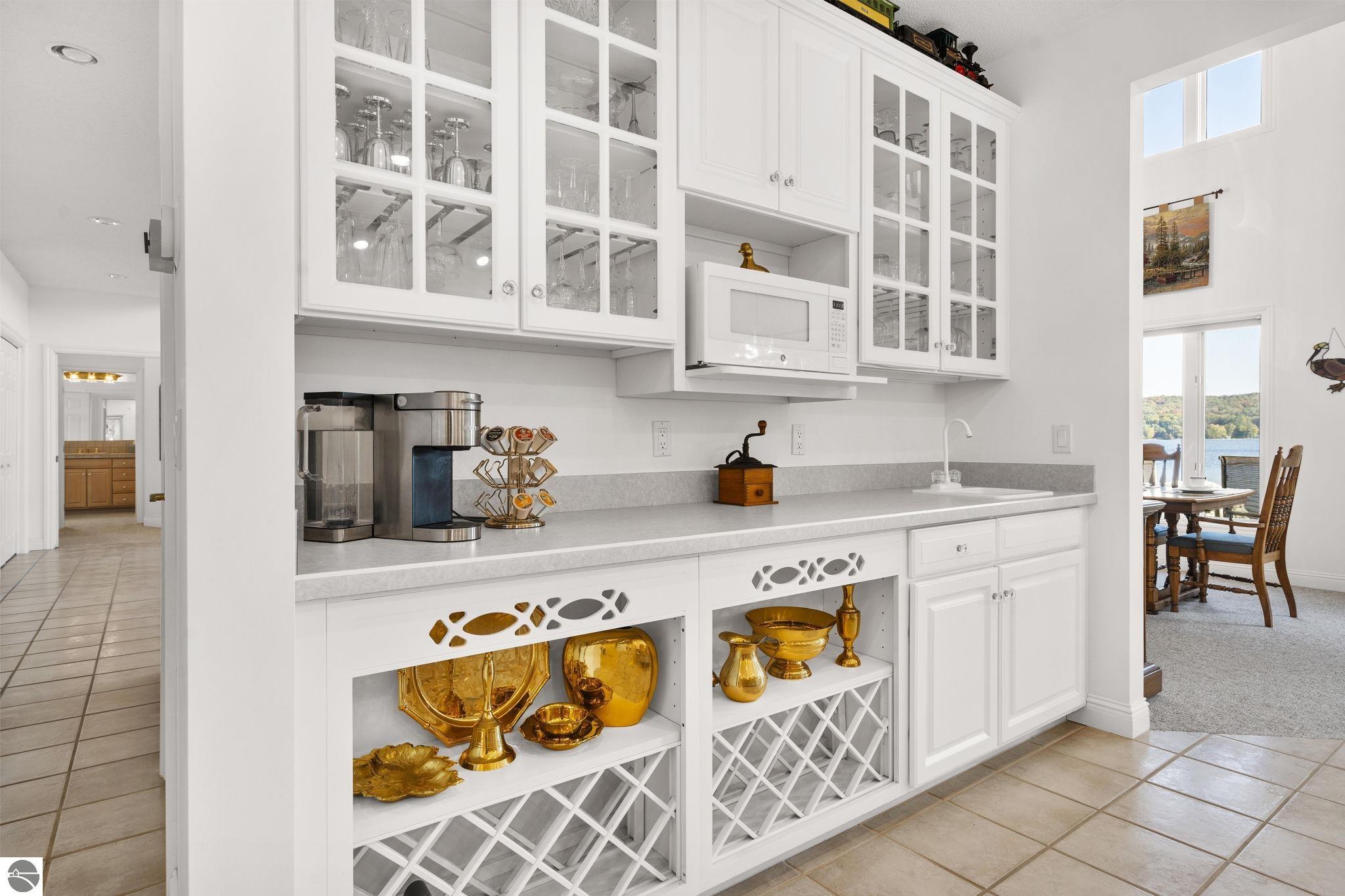 Bellaire, Michigan 49615, United States, 4 Bedrooms Bedrooms, ,4 BathroomsBathrooms,Residential,Pending,223987