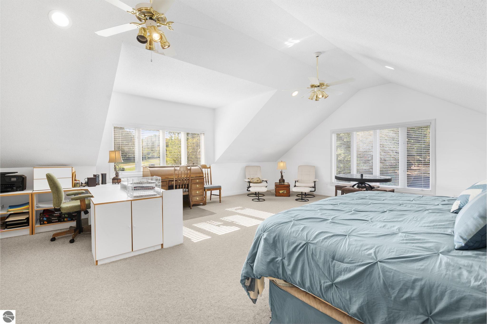 Bellaire, Michigan 49615, United States, 4 Bedrooms Bedrooms, ,4 BathroomsBathrooms,Residential,Pending,223987