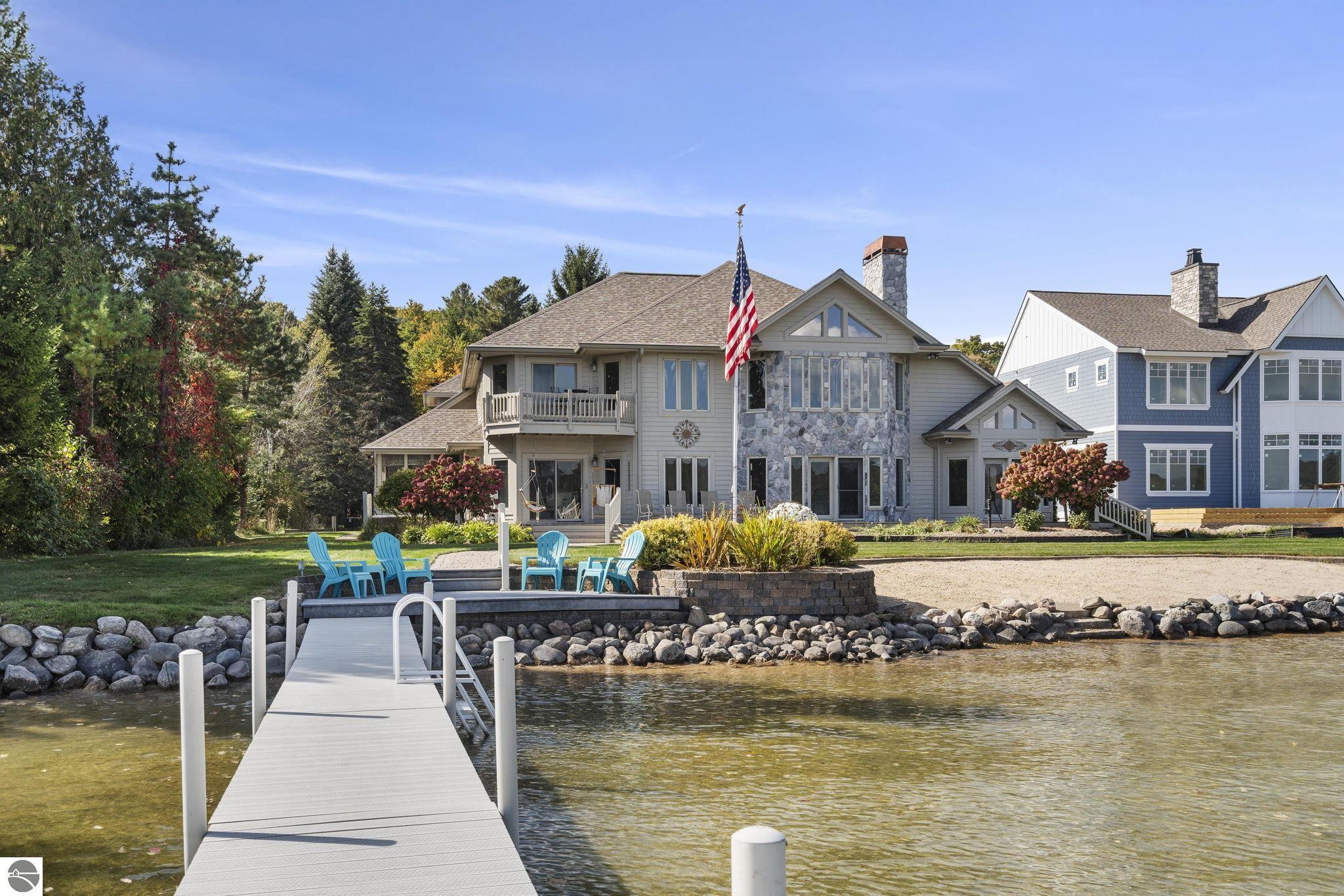 Bellaire, Michigan 49615, United States, 4 Bedrooms Bedrooms, ,4 BathroomsBathrooms,Residential,Pending,223987