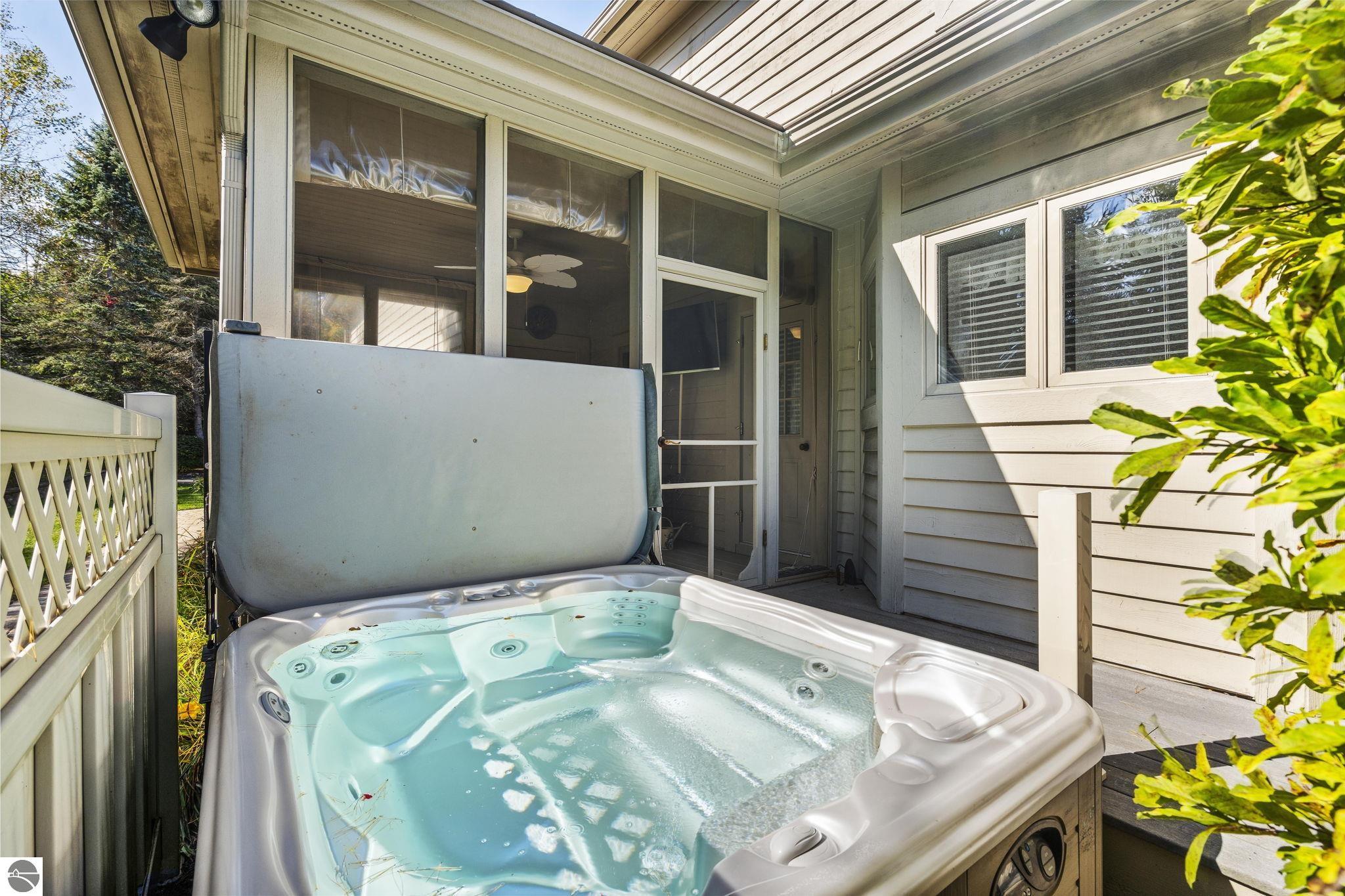 Bellaire, Michigan 49615, United States, 4 Bedrooms Bedrooms, ,4 BathroomsBathrooms,Residential,Pending,223987