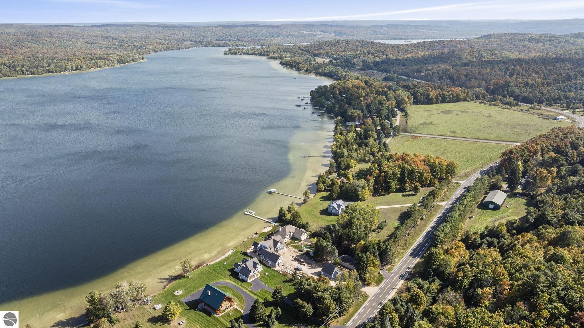 Bellaire, Michigan 49615, United States, 4 Bedrooms Bedrooms, ,4 BathroomsBathrooms,Residential,Pending,223987