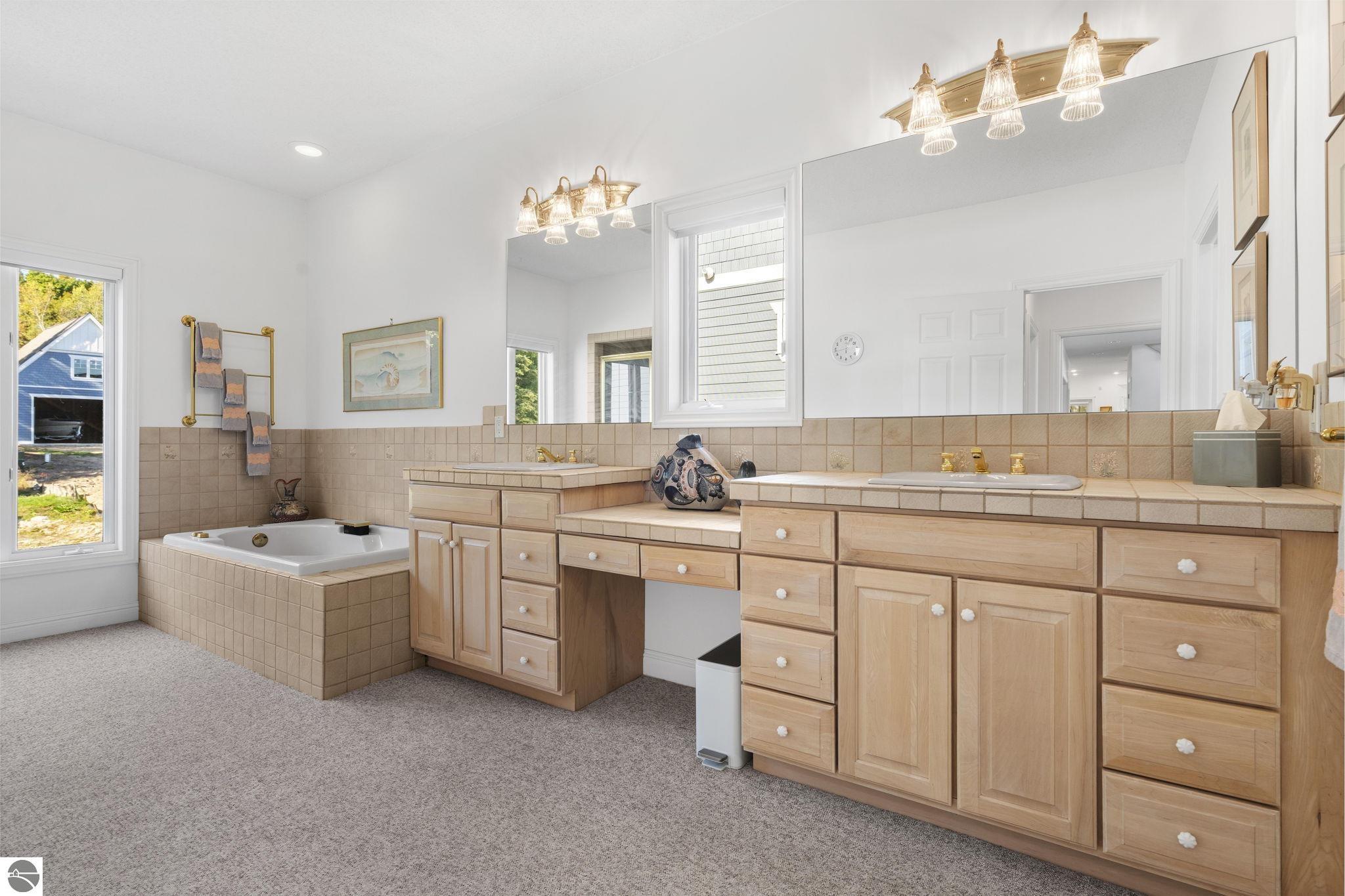 Bellaire, Michigan 49615, United States, 4 Bedrooms Bedrooms, ,4 BathroomsBathrooms,Residential,Pending,223987