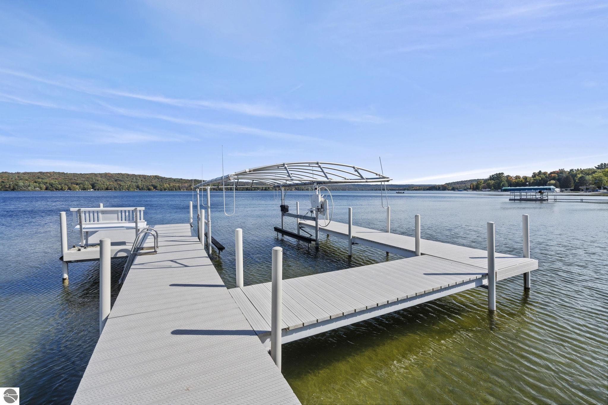 Bellaire, Michigan 49615, United States, 4 Bedrooms Bedrooms, ,4 BathroomsBathrooms,Residential,Pending,223987