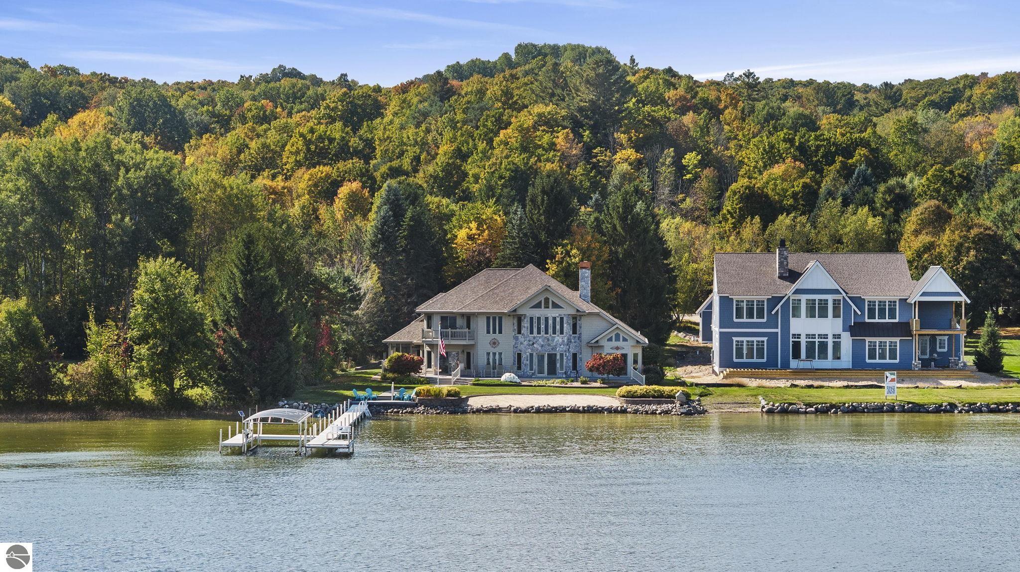 Bellaire, Michigan 49615, United States, 4 Bedrooms Bedrooms, ,4 BathroomsBathrooms,Residential,Pending,223987