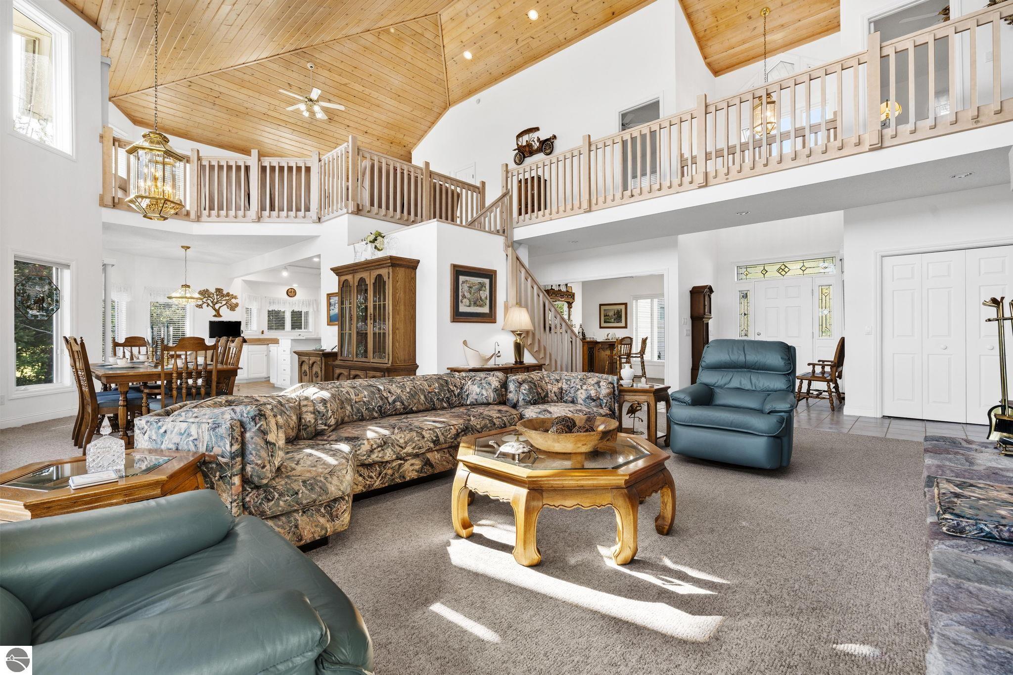 Bellaire, Michigan 49615, United States, 4 Bedrooms Bedrooms, ,4 BathroomsBathrooms,Residential,Pending,223987