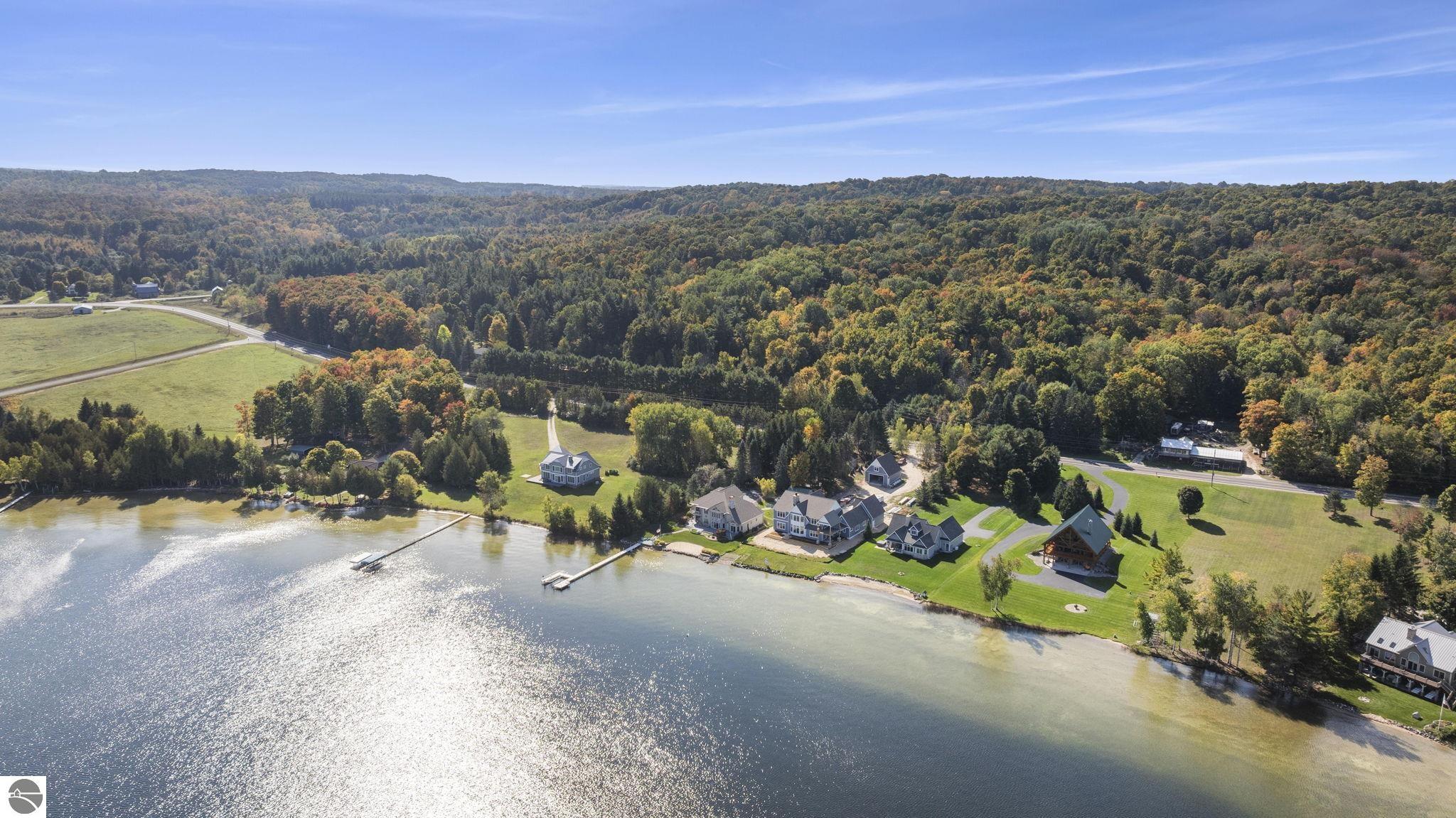 Bellaire, Michigan 49615, United States, 4 Bedrooms Bedrooms, ,4 BathroomsBathrooms,Residential,Pending,223987