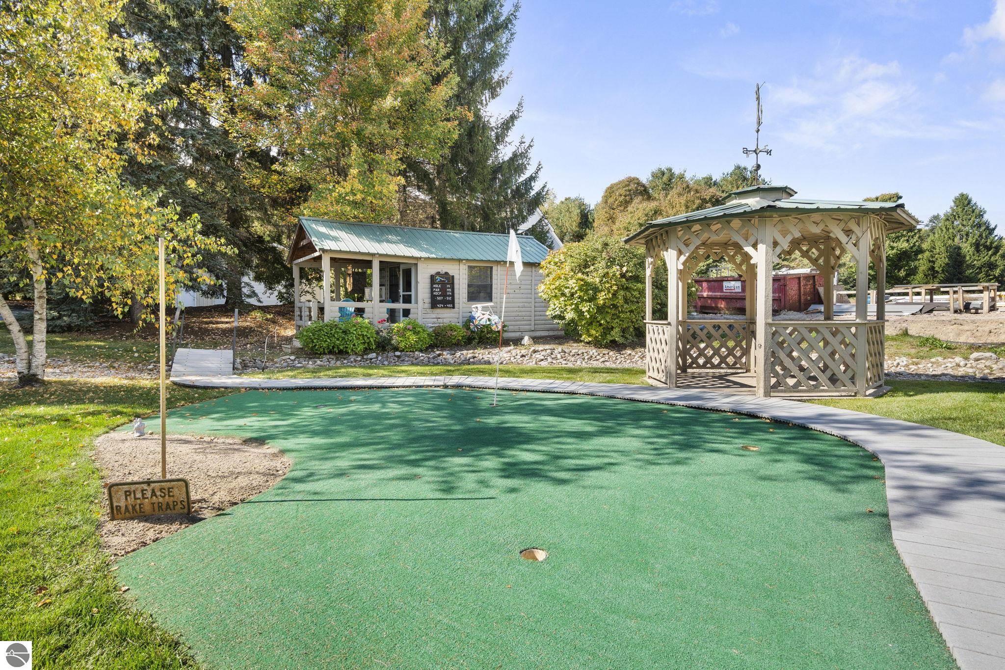 Bellaire, Michigan 49615, United States, 4 Bedrooms Bedrooms, ,4 BathroomsBathrooms,Residential,Pending,223987