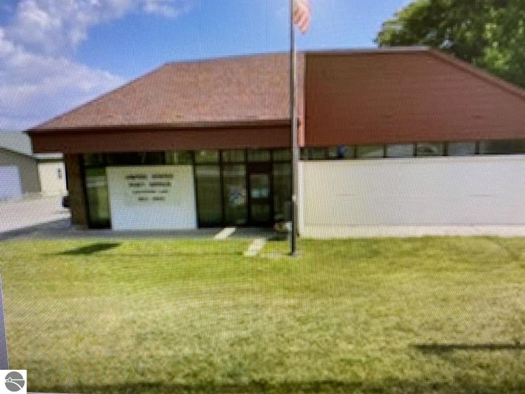 Photo of 2255 S Tower Hill Road, Houghton Lake, MI 48629 (MLS # 1940020)