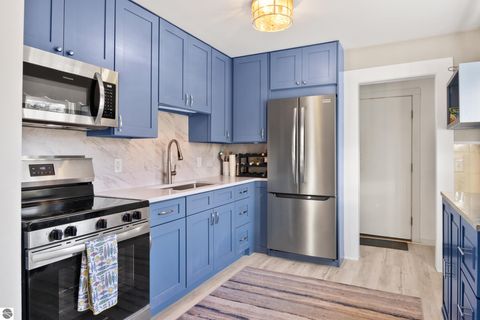 Tiny photo for 800 N St Joseph Street, Suttons Bay, MI 49682 (MLS # 1940344)