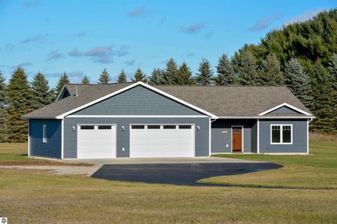 Photo of 5597 Timber Flats Drive, Kingsley, MI 49649 (MLS # 1940745)