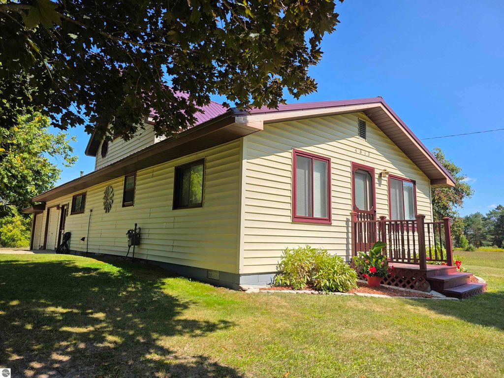 Photo of 4813 E M-55, Prescott, MI 48756 (MLS # 1938430)