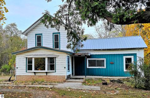 Tiny photo for 602 Olive Street, St Louis, MI 48880 (MLS # 1940207)