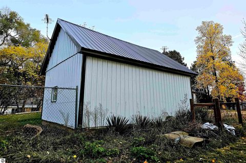 Tiny photo for 602 Olive Street, St Louis, MI 48880 (MLS # 1940207)