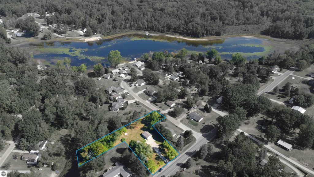 Photo of 215 E Surrey Road, Farwell, MI 48622 (MLS # 1938697)