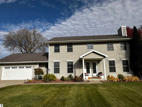 Photo of 3021 Brittany Drive, Mt Pleasant, MI 48858 (MLS # 1940453)