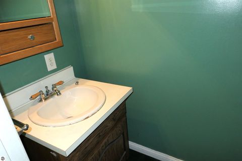 Tiny photo for 1608 Linksview Way, Gladwin, MI 48625 (MLS # 1929704)