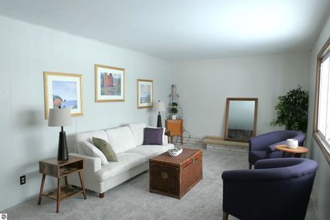 Tiny photo for 1608 Linksview Way, Gladwin, MI 48625 (MLS # 1929704)