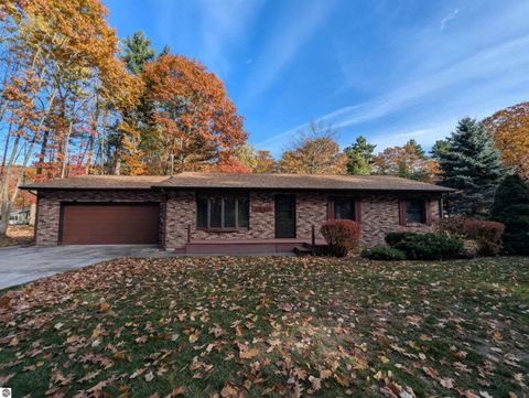 Photo of 2540 West Drive, Tawas City, MI 48763 (MLS # 1940316)